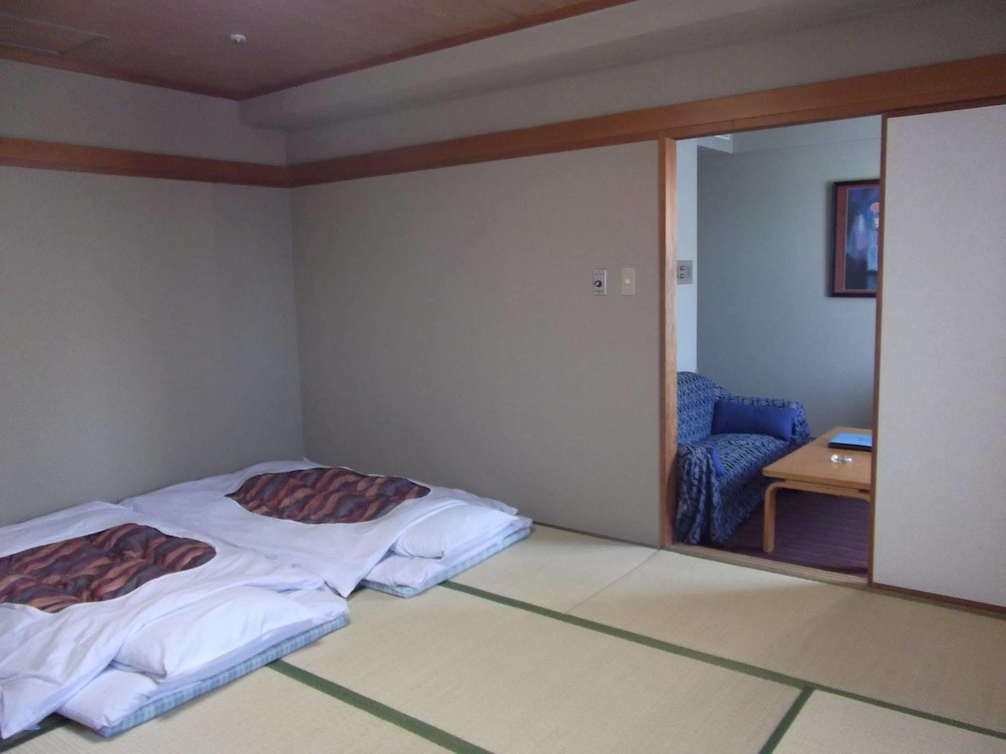 Ichikawa Grand Hotel Exteriér fotografie