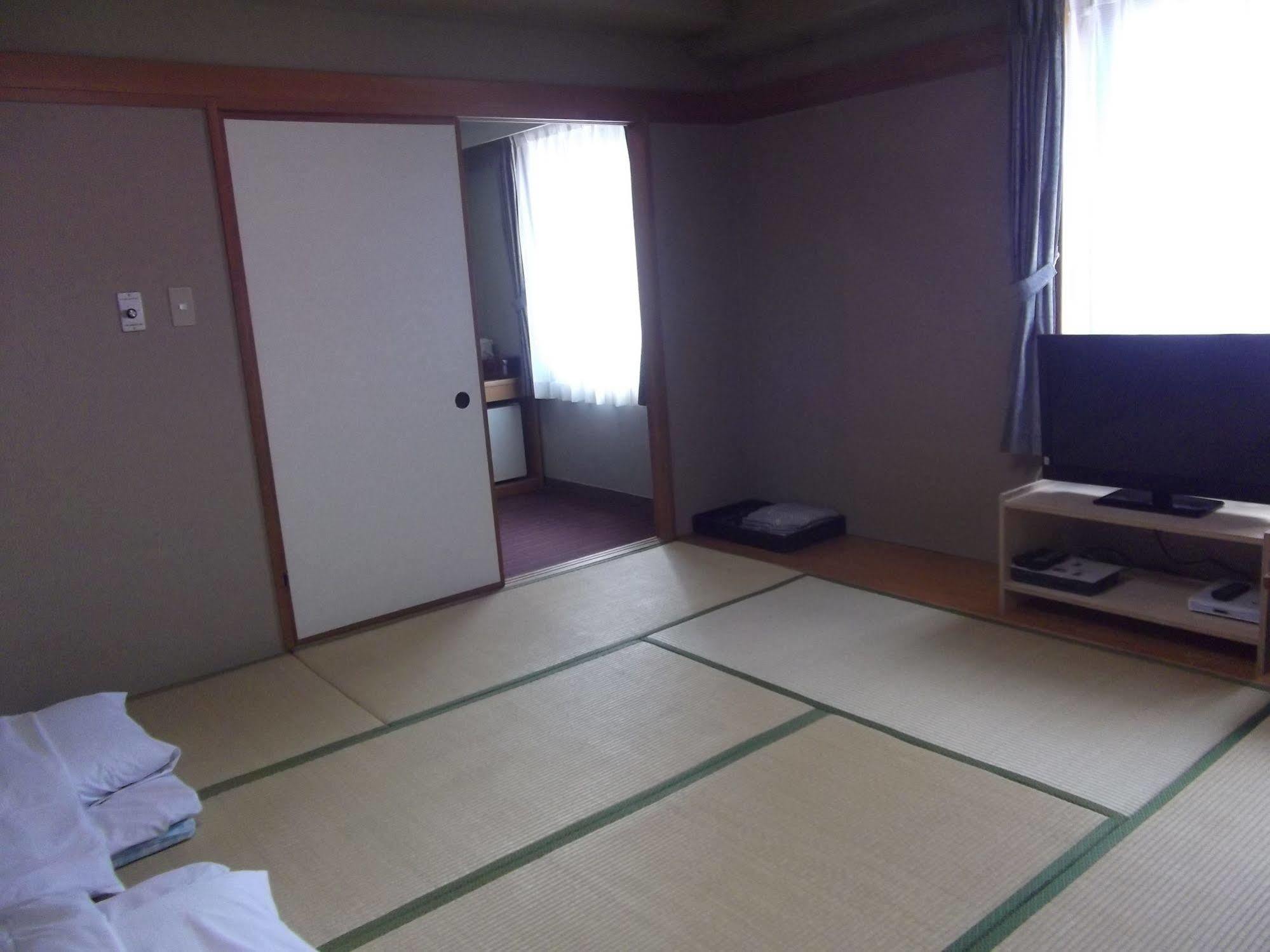 Ichikawa Grand Hotel Exteriér fotografie